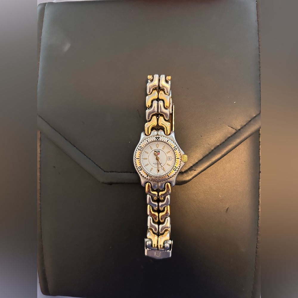 TAG HEUER  Women's Watch - Picture 2 of 4